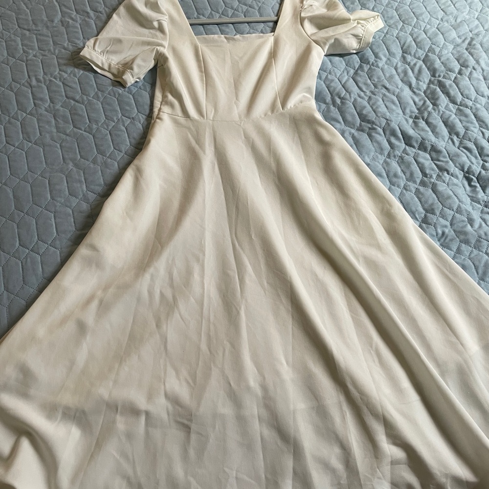 Elegant White Sleeve Dress